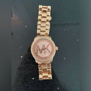 BRAND NEW MICHAEL KORS ROSE GOLD WATCH WOMENS